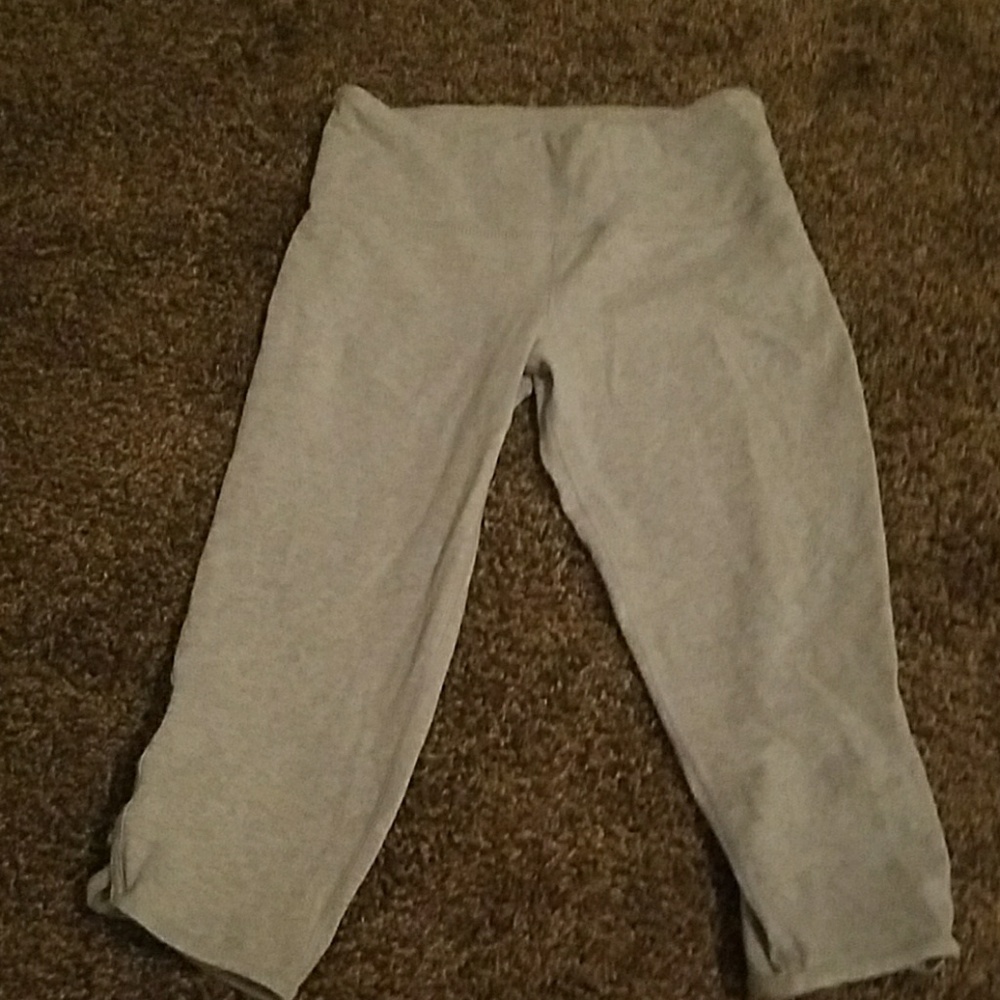 Forever 21 workout capris